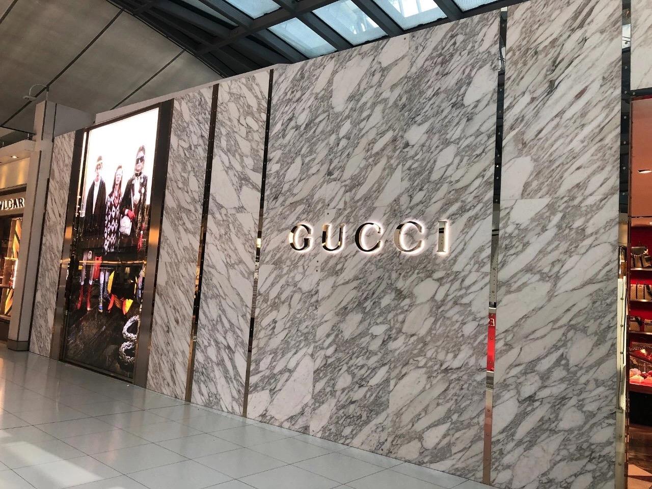 Gucci Signiture Store