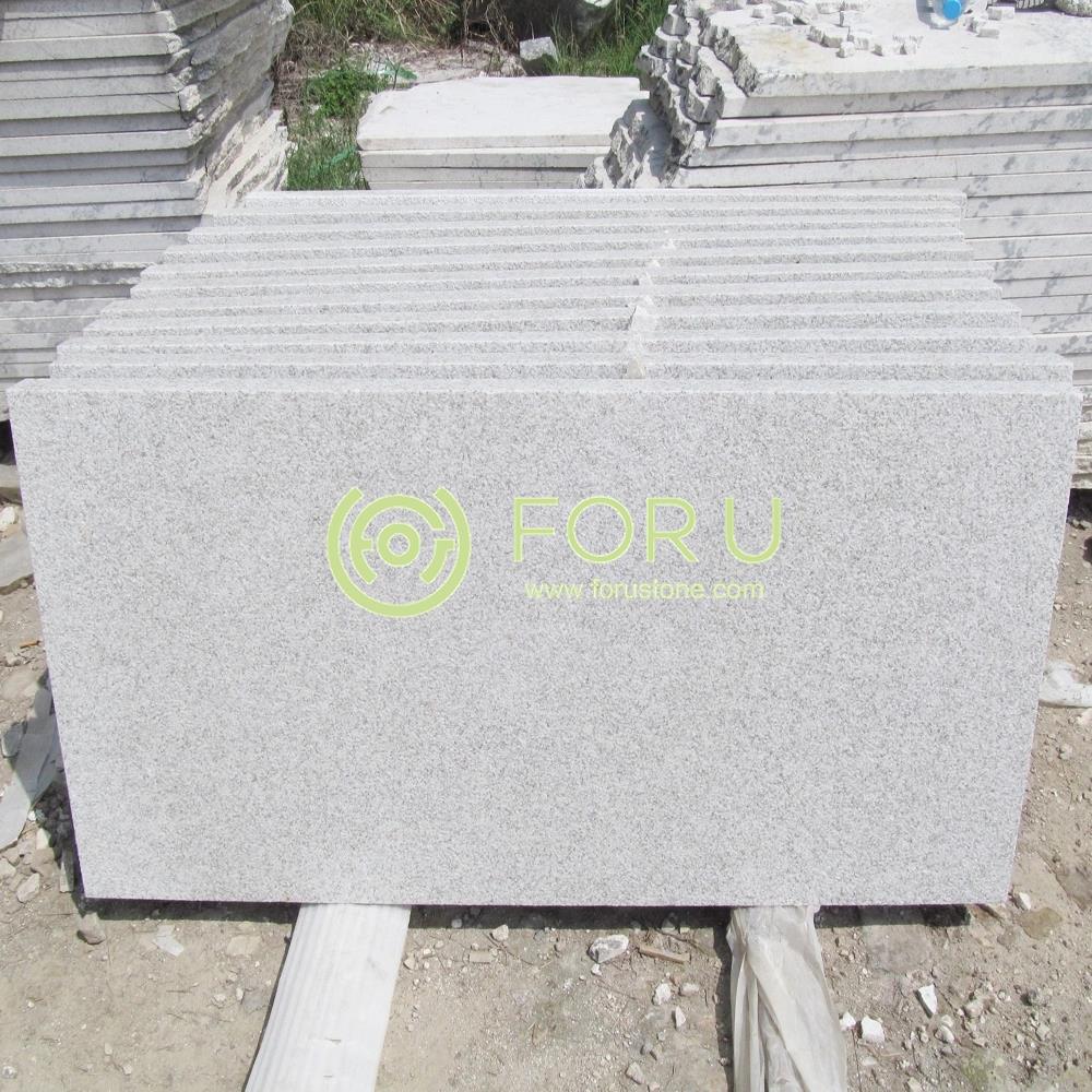 Pure White Pearl Granite with Purple Sports Slabs & Tiles