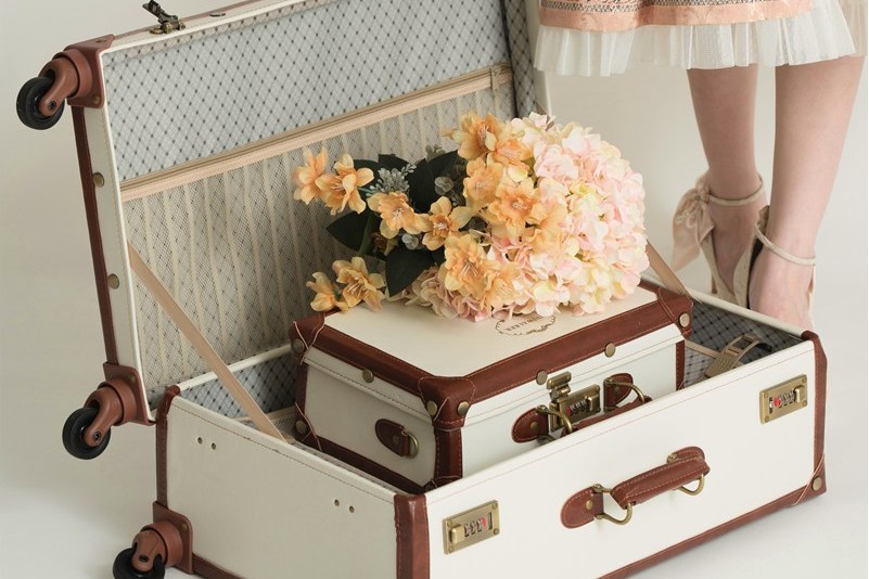 vintage suitcases luggage